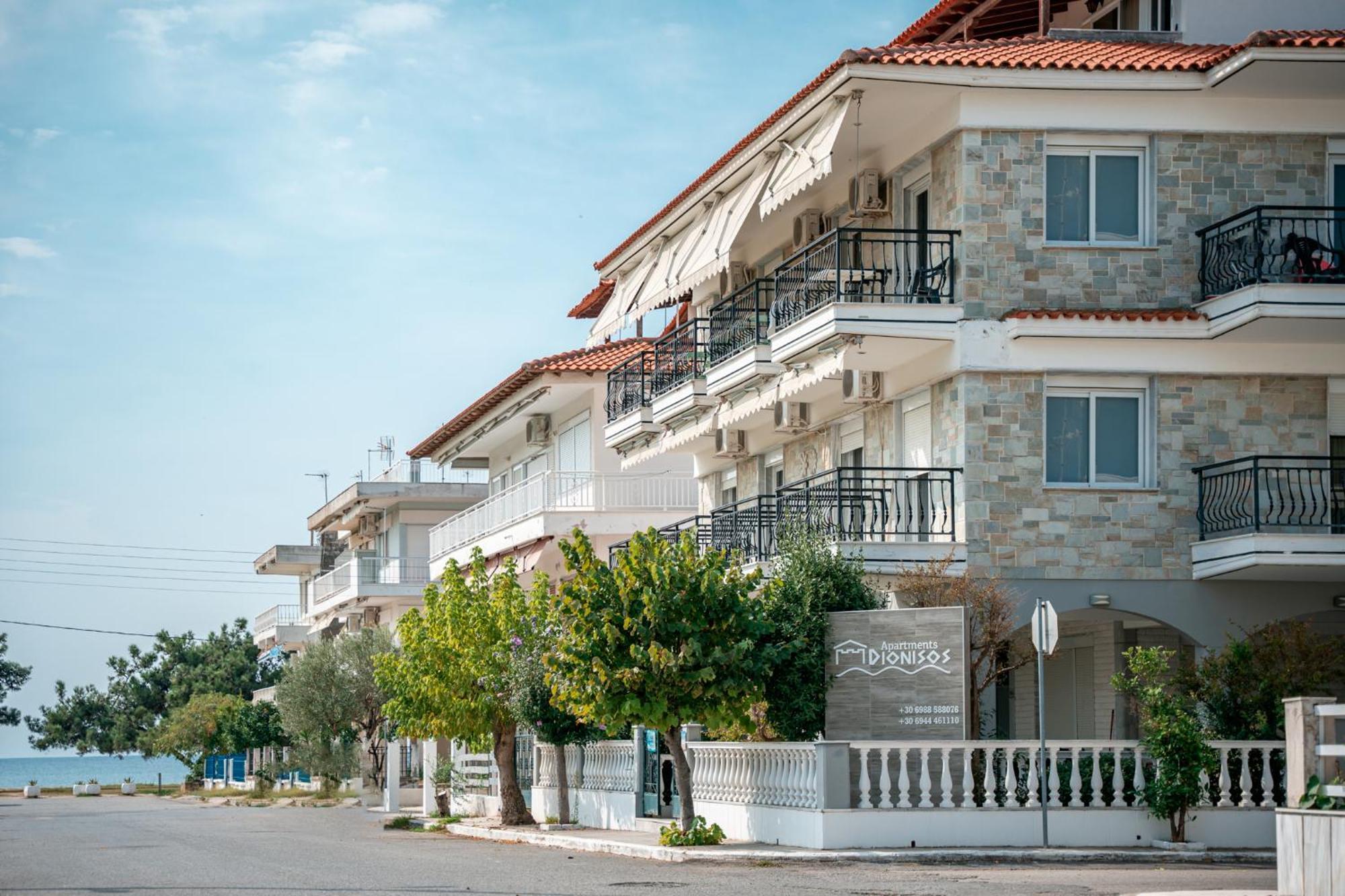 Dionisos Apartments Paralia Dionisiou Exterior foto